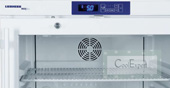 Точная электронная система управления Comfort новых лабораторных холодильных шкафов Liebherr Mediline 